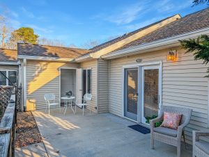 Cedar Cottage 703 Exterior