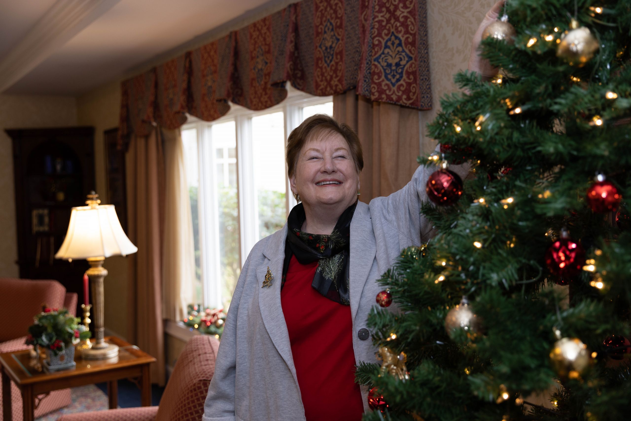 Ways To Keep Family Holiday Traditions With Seniors